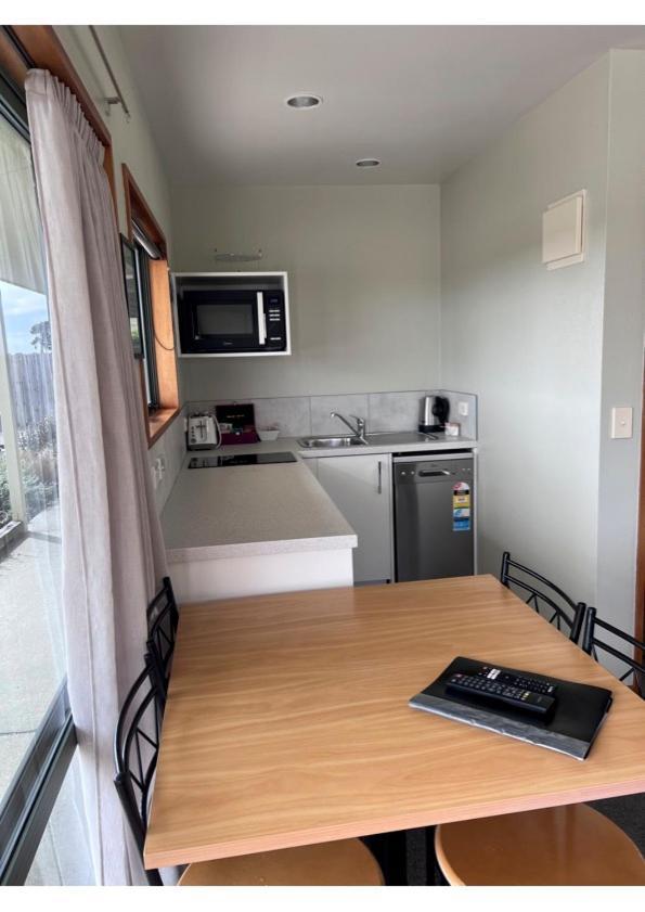 Haast Beach Motel Extérieur photo